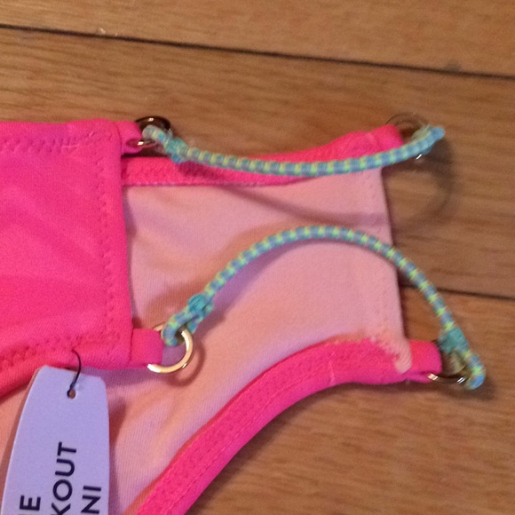 🌷VS Knockout bikini 🌷 - Picture 2 of 7